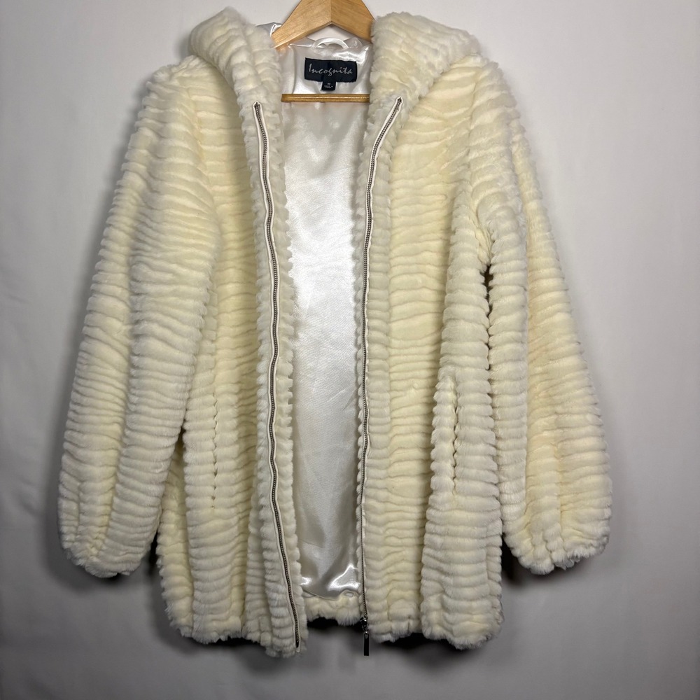 Cream / Ivory Faux Fur Ribbed Hooded Zip Up Jacket Medium - Incognita - Like New